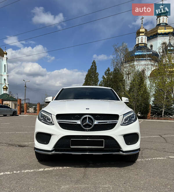 Позашляховик / Кросовер Mercedes-Benz GLE-Class 2016 в Кривому Розі
