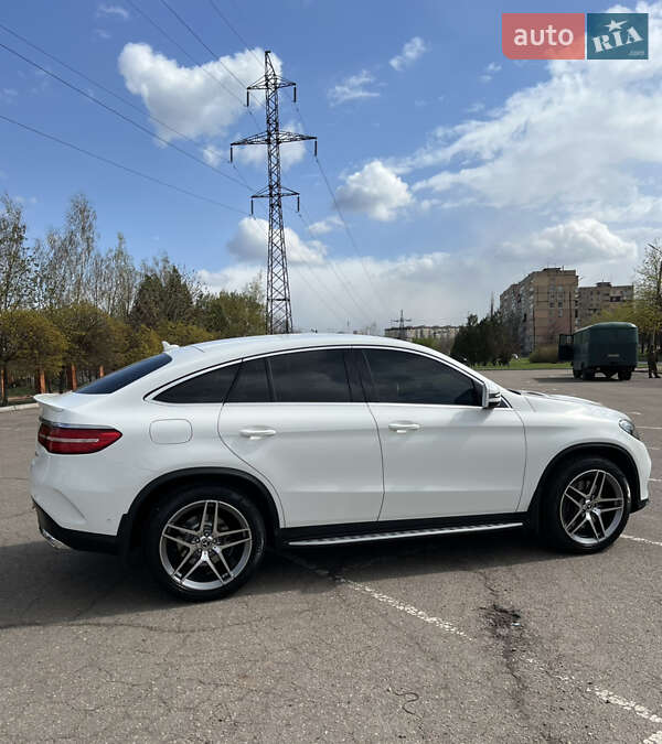 Позашляховик / Кросовер Mercedes-Benz GLE-Class 2016 в Кривому Розі
