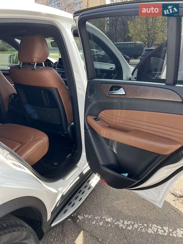 Позашляховик / Кросовер Mercedes-Benz GLE-Class 2016 в Кривому Розі