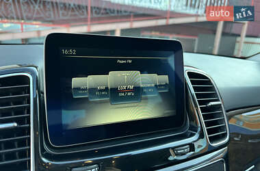 Внедорожник / Кроссовер Mercedes-Benz GLE-Class 2016 в 