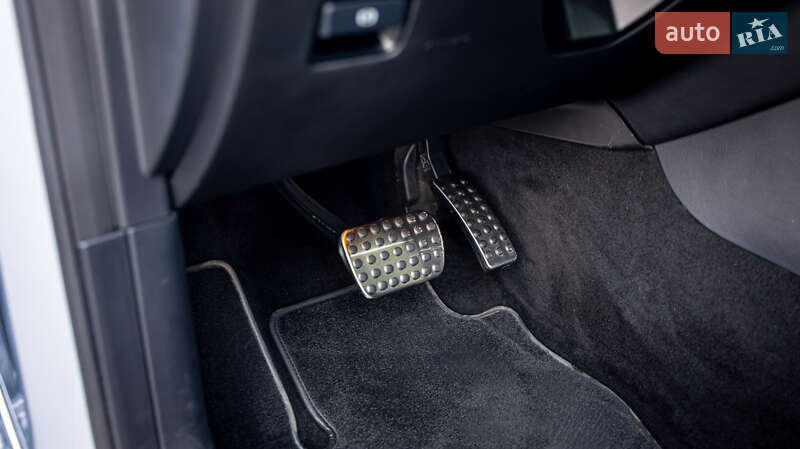 Позашляховик / Кросовер Mercedes-Benz GLE-Class 2016 в Чернівцях фото 41 Позашляховик / Кросовер Mercedes-Benz GLE-Class 2016 в Чернівцях