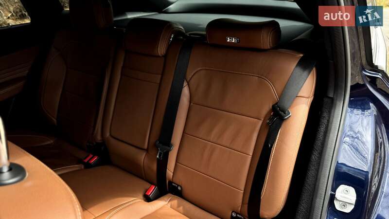 Позашляховик / Кросовер Mercedes-Benz GLE-Class 2016 в Стрию