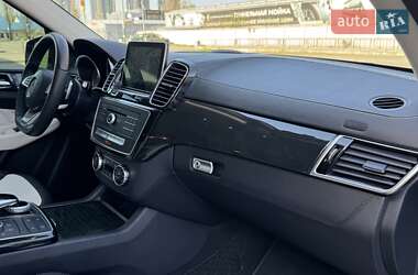 Позашляховик / Кросовер Mercedes-Benz GLE-Class 2015 в 