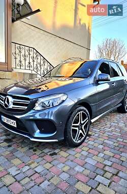Внедорожник / Кроссовер Mercedes-Benz GLE-Class 2015 в 