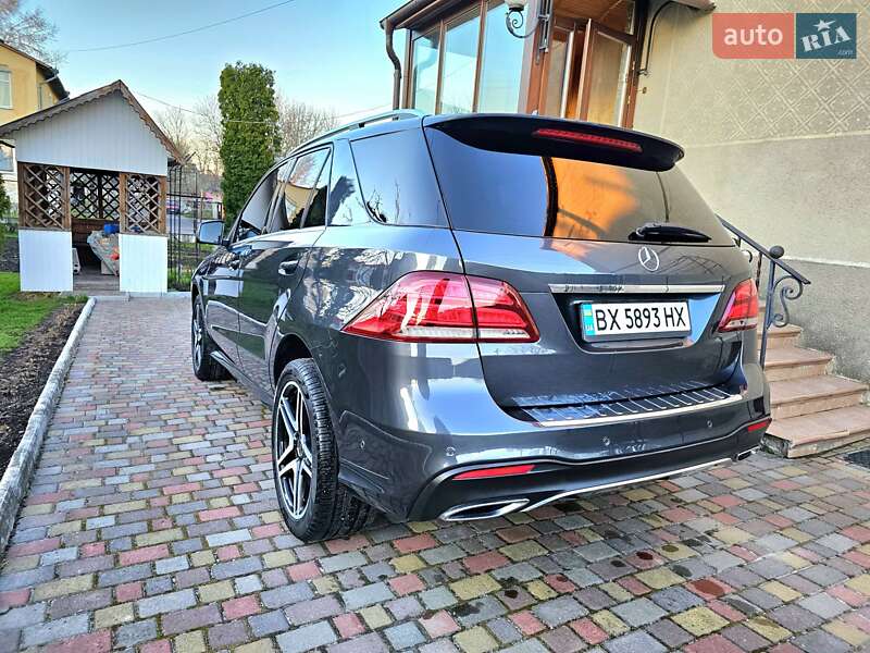 Внедорожник / Кроссовер Mercedes-Benz GLE-Class 2015 в Остроге