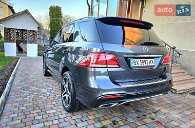 Внедорожник / Кроссовер Mercedes-Benz GLE-Class 2015 в 
