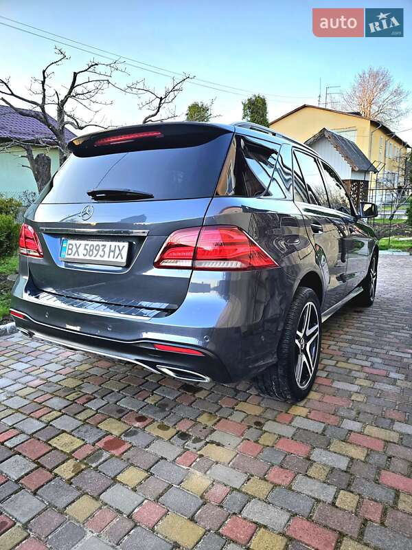 Внедорожник / Кроссовер Mercedes-Benz GLE-Class 2015 в Остроге
