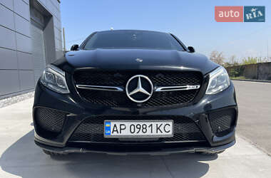 Внедорожник / Кроссовер Mercedes-Benz GLE-Class 2017 в 