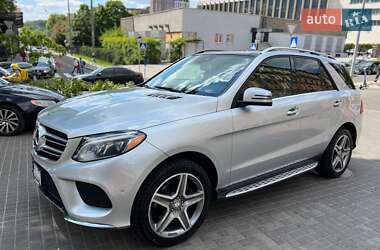 Внедорожник / Кроссовер Mercedes-Benz GLE-Class 2015 в 
