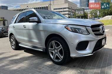 Внедорожник / Кроссовер Mercedes-Benz GLE-Class 2015 в 