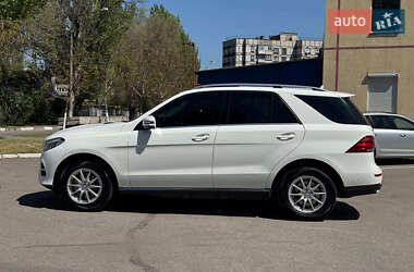 Внедорожник / Кроссовер Mercedes-Benz GLE-Class 2015 в 