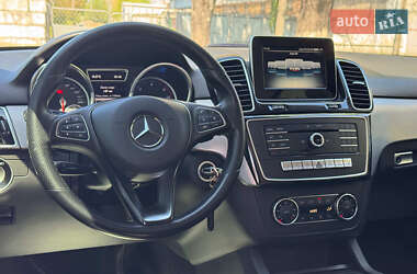 Внедорожник / Кроссовер Mercedes-Benz GLE-Class 2015 в 