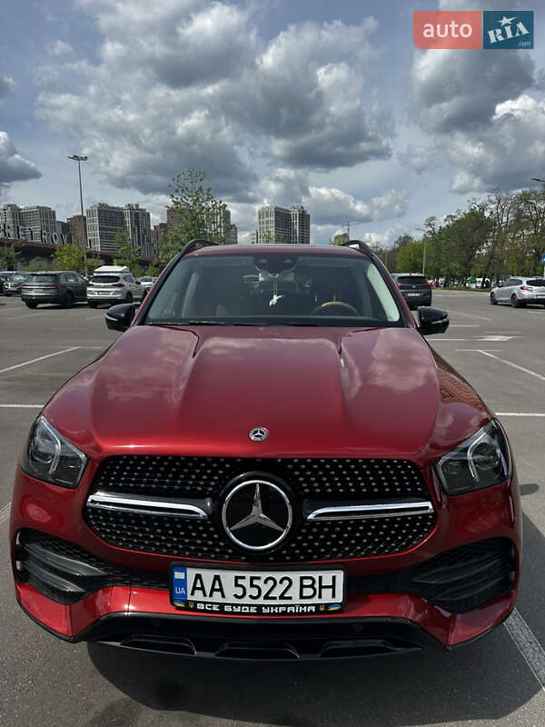 Позашляховик / Кросовер Mercedes-Benz GLE-Class 2019 в 