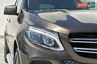 Позашляховик / Кросовер Mercedes-Benz GLE-Class 2016 в 