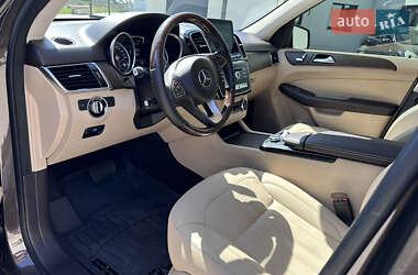 Позашляховик / Кросовер Mercedes-Benz GLE-Class 2016 в 