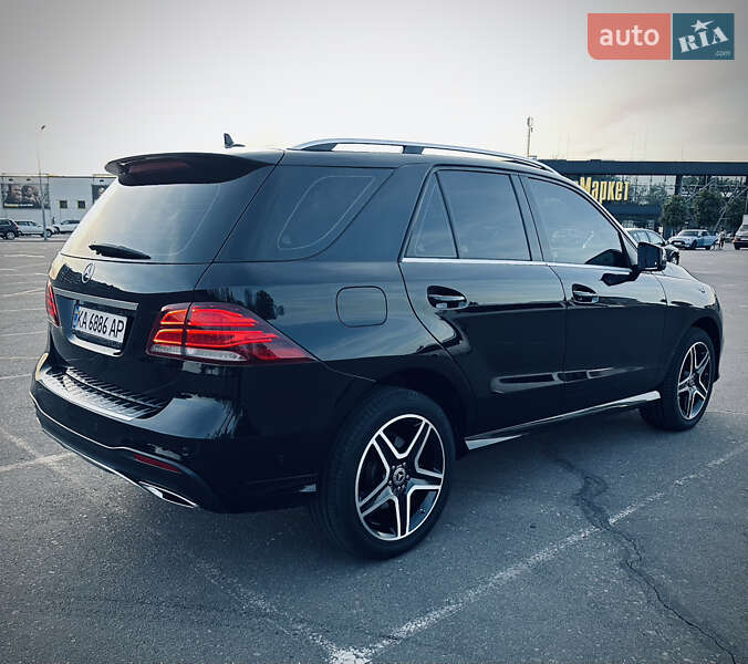 Позашляховик / Кросовер Mercedes-Benz GLE-Class 2016 в Києві