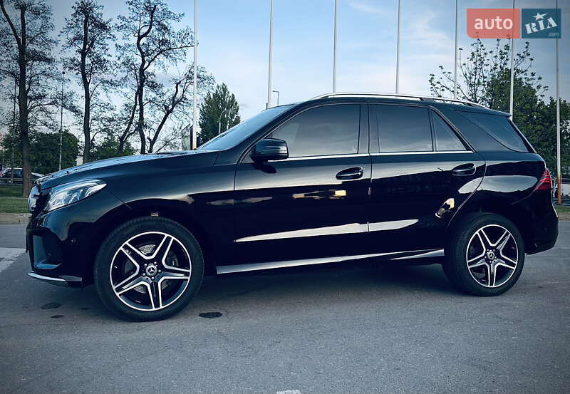 Позашляховик / Кросовер Mercedes-Benz GLE-Class 2016 в Києві