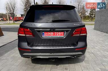 Внедорожник / Кроссовер Mercedes-Benz GLE-Class 2016 в 