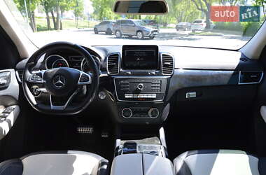 Внедорожник / Кроссовер Mercedes-Benz GLE-Class 2015 в 