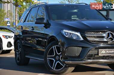 Внедорожник / Кроссовер Mercedes-Benz GLE-Class 2016 в 