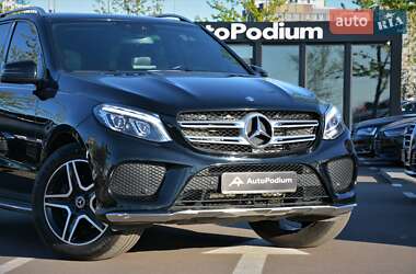 Внедорожник / Кроссовер Mercedes-Benz GLE-Class 2016 в 