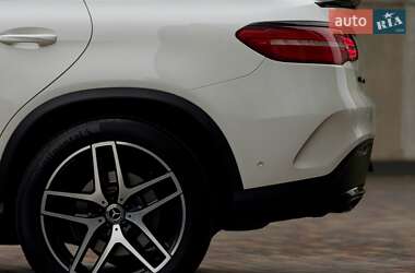 Внедорожник / Кроссовер Mercedes-Benz GLE-Class 2016 в 