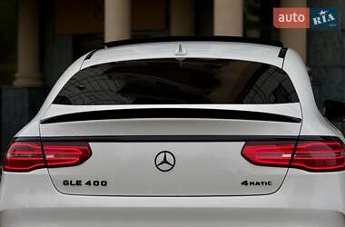 Внедорожник / Кроссовер Mercedes-Benz GLE-Class 2016 в 