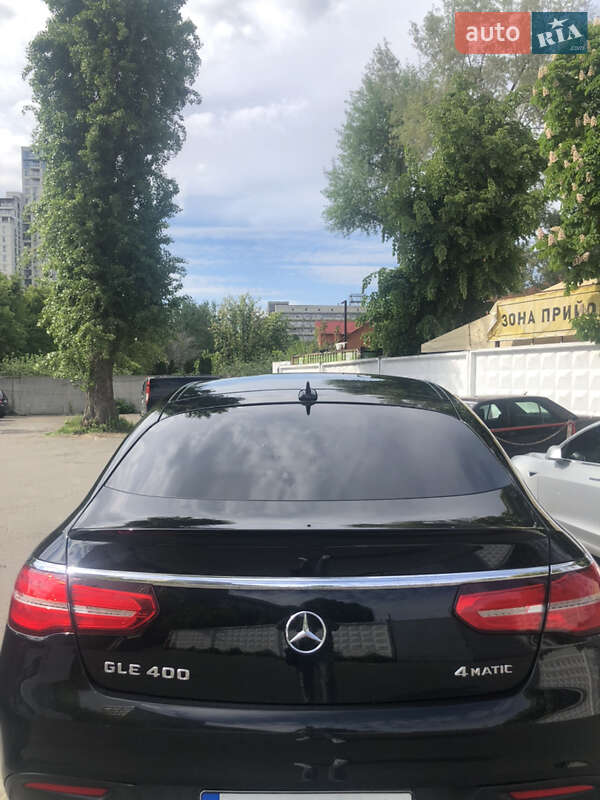 Внедорожник / Кроссовер Mercedes-Benz GLE-Class 2015 в Киеве