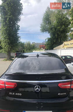 Внедорожник / Кроссовер Mercedes-Benz GLE-Class 2015 в 