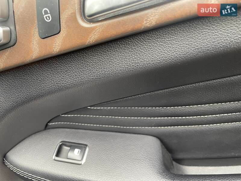 Позашляховик / Кросовер Mercedes-Benz GLE-Class 2016 в Києві