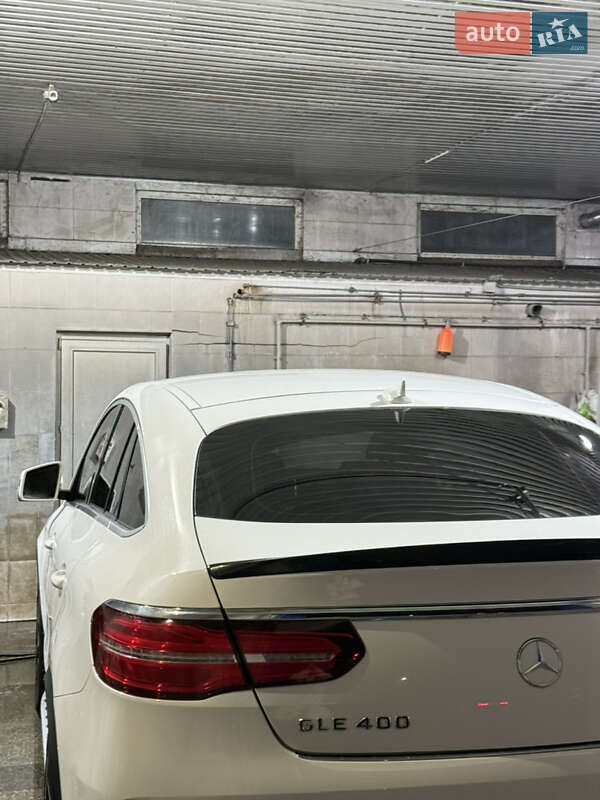 Позашляховик / Кросовер Mercedes-Benz GLE-Class 2015 в Борисполі