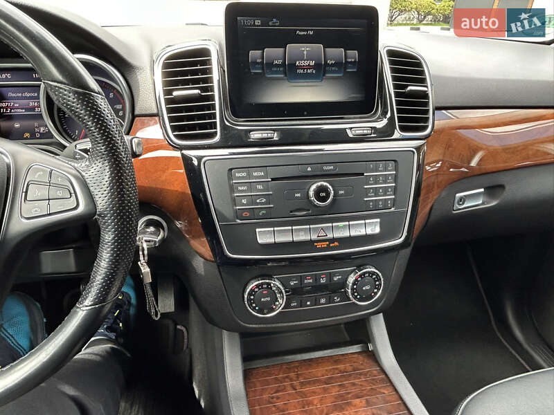 Внедорожник / Кроссовер Mercedes-Benz GLE-Class 2017 в Киеве