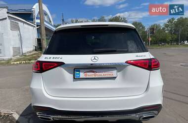 Позашляховик / Кросовер Mercedes-Benz GLE-Class 2019 в 