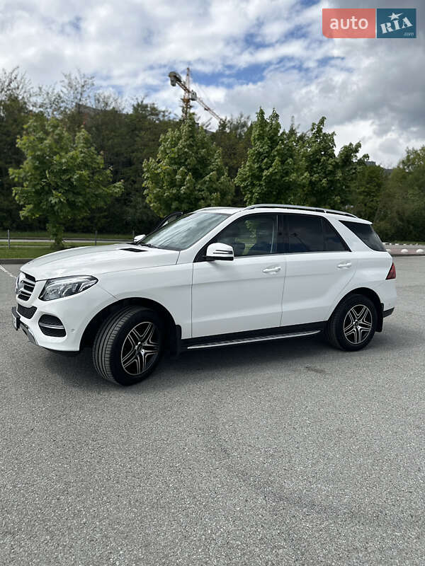Внедорожник / Кроссовер Mercedes-Benz GLE-Class 2016 в 