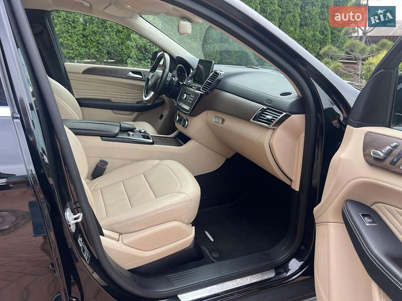 Позашляховик / Кросовер Mercedes-Benz GLE-Class 2016 в Іршаві