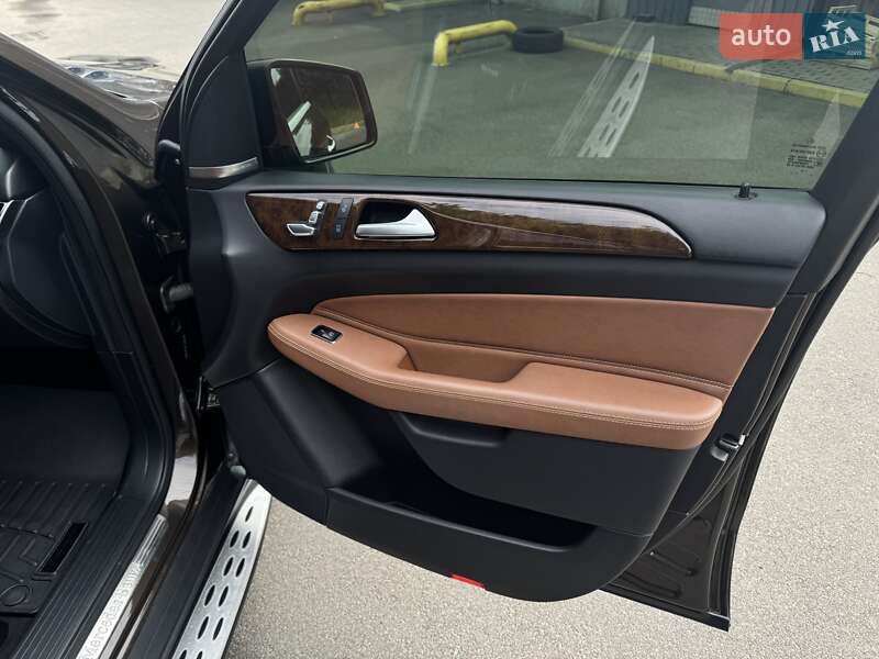 Позашляховик / Кросовер Mercedes-Benz GLE-Class 2015 в Ужгороді