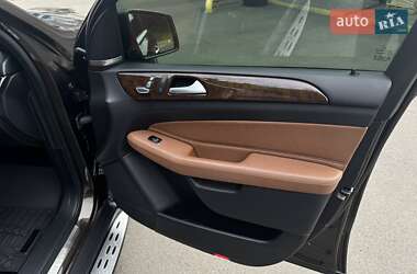 Внедорожник / Кроссовер Mercedes-Benz GLE-Class 2015 в 