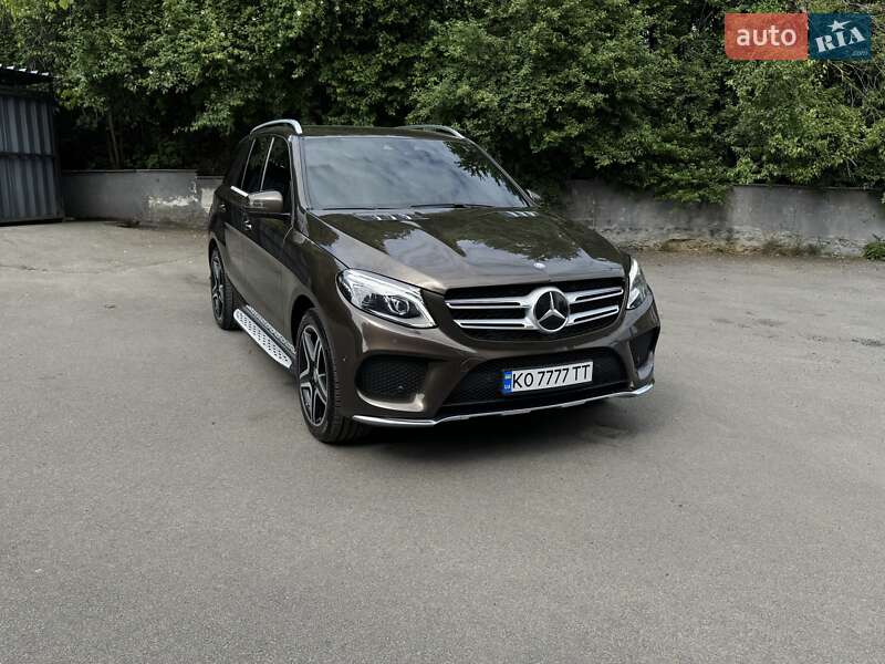Внедорожник / Кроссовер Mercedes-Benz GLE-Class 2015 в 