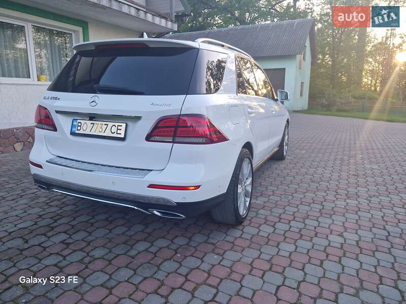 Внедорожник / Кроссовер Mercedes-Benz GLE-Class 2016 в Тернополе