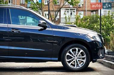 Внедорожник / Кроссовер Mercedes-Benz GLE-Class 2016 в 