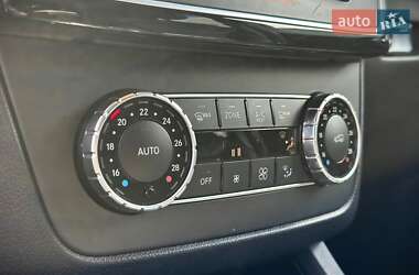 Внедорожник / Кроссовер Mercedes-Benz GLE-Class 2016 в 