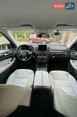 Внедорожник / Кроссовер Mercedes-Benz GLE-Class 2017 в 