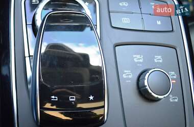 Внедорожник / Кроссовер Mercedes-Benz GLE-Class 2015 в 