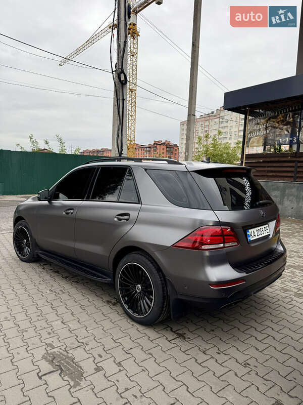 Внедорожник / Кроссовер Mercedes-Benz GLE-Class 2017 в Киеве