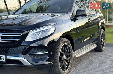 Внедорожник / Кроссовер Mercedes-Benz GLE-Class 2016 в 
