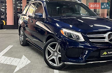 Внедорожник / Кроссовер Mercedes-Benz GLE-Class 2016 в 