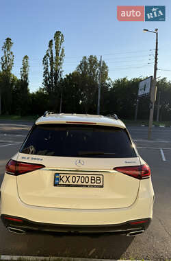 Внедорожник / Кроссовер Mercedes-Benz GLE-Class 2019 в 