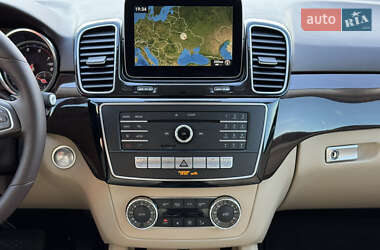 Внедорожник / Кроссовер Mercedes-Benz GLE-Class 2016 в 