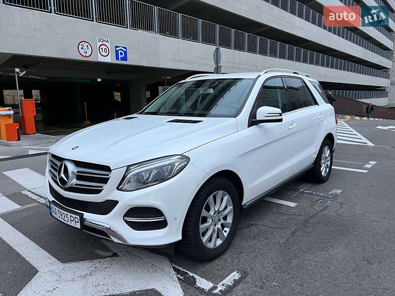 Внедорожник / Кроссовер Mercedes-Benz GLE-Class 2015 в 