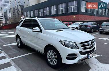 Внедорожник / Кроссовер Mercedes-Benz GLE-Class 2015 в 